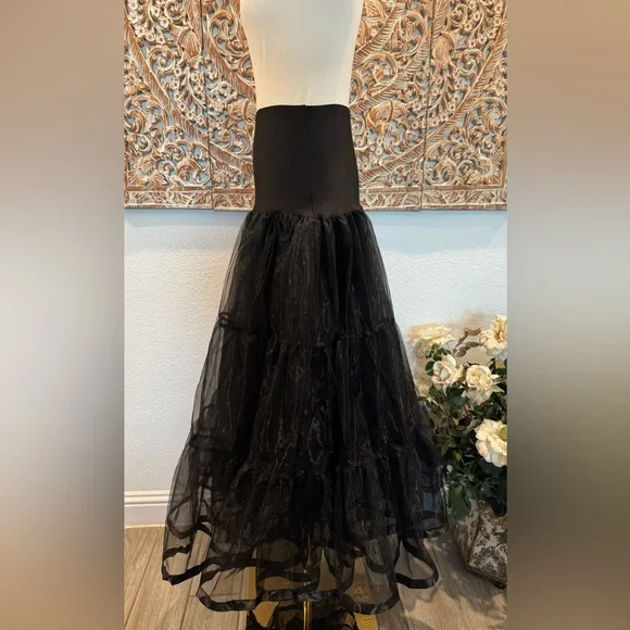 Tulle Petticoat Lightweight Soft Lined High Waist Casual or Costume Maxi Skirt - Picture 8 of 14